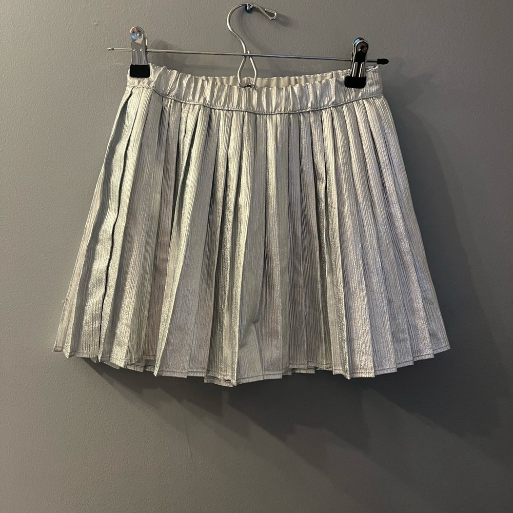SHEIN Shimmering Silver Pleated Mini Skirt